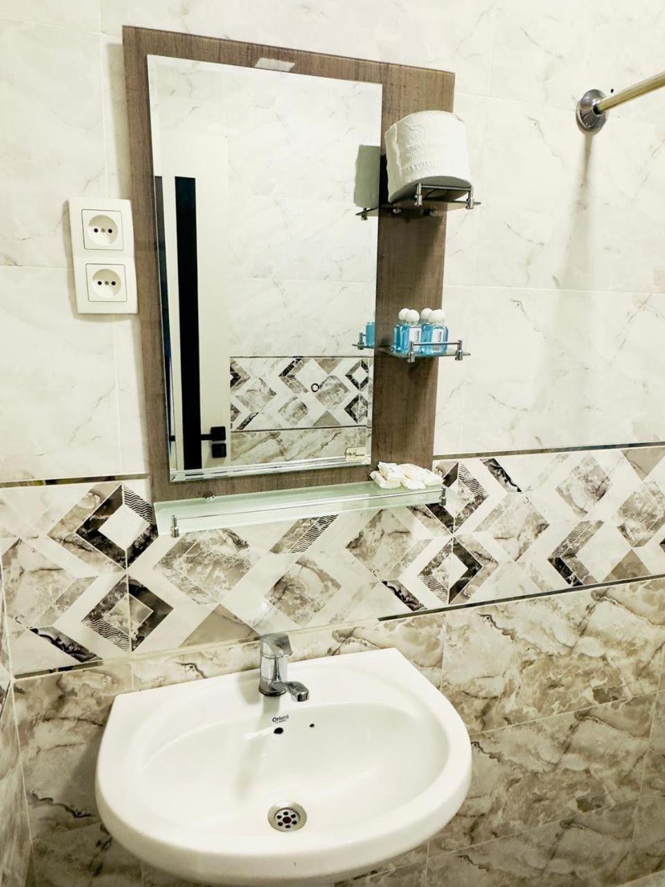 טשקנט Greenway Hotel מראה חיצוני תמונה